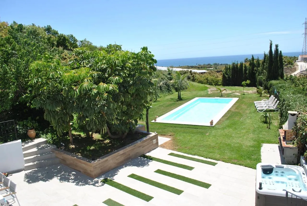 Villa Monica Nerja 0*,