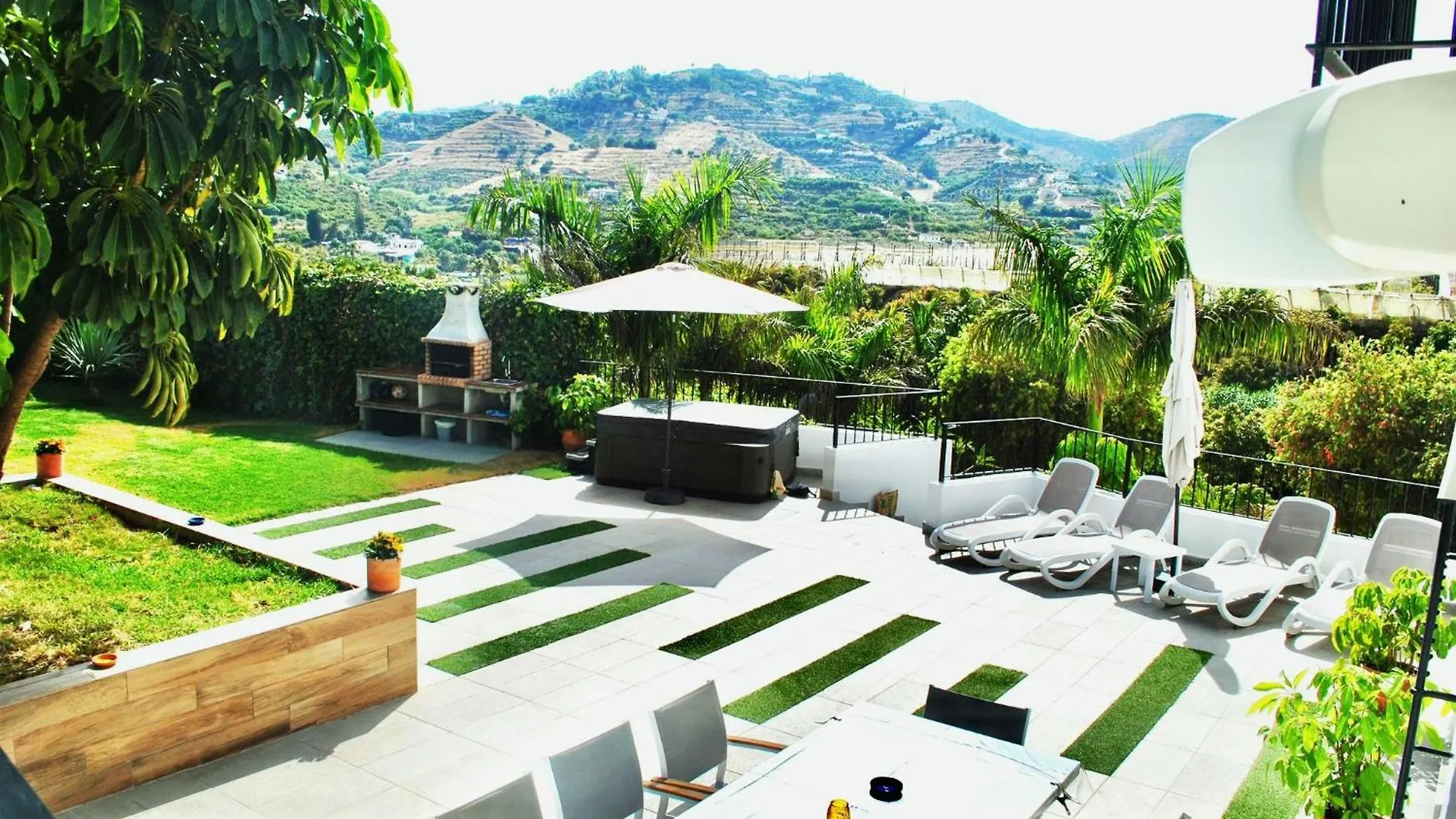 Villa Monica Nerja 0*,